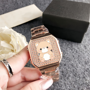 Reloj de Cuarzo Cuadrado de Diseño Minimalista y Elegante de la Marca Española Touses, con Incrustaciones de Diamantes - Product Image 4