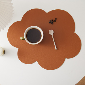 Sous-plat en cuir en forme de nuage, résistant à l'huile, isolant thermique, pour la table, pour enfants et animaux domestiques - Product Image 2