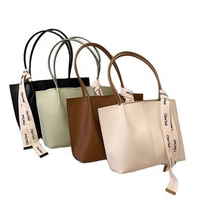 Bolsos de Mujer, Fabricantes de Bolsos de Cuero Genuino para Mujer, Diseño de Marca con Logotipos Personalizados, Estilo Vintage, Casual y a la Moda - Product Image 1