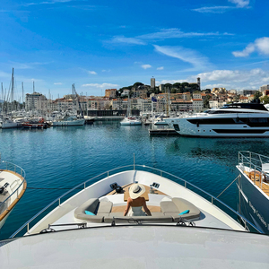 Yate Deportivo <span class=keywords><strong>de</strong></span> Lujo Kinlife SY-410 <span class=keywords><strong>de</strong></span> 41 Pies en Aluminio Soldado, Catamarán <span class=keywords><strong>de</strong></span> Alta Velocidad con <span class=keywords><strong>Motor</strong></span> Fuera <span class=keywords><strong>de</strong></span> Borda <span class=keywords><strong>de</strong></span> 90HP para Entretenimiento y Pesca - Product Image 3