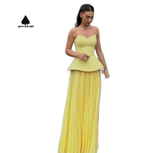 Abito da donna elegante giallo senza spalline, con spalle scoperte, plissettato, casual, da club, vestito lungo arricciato slim fit per donna - Product Image 1