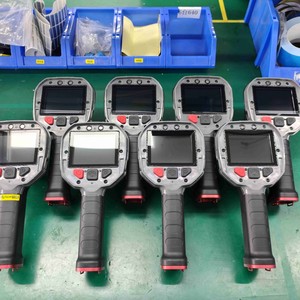 กล้องถ่ายภาพความร้อนสำหรับดับเพลิง LSJ F1200 ความละเอียดสูง 384x288/640x512 หน้าจอ TFT LCD ขนาด 3.5 นิ้ว IP67 ข้อมูลสินค้า F1200 - Product Image 2