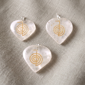 Colgantes de Corazón Hechos a Mano con Cuarzo Natural y Símbolo de Reiki para Joyería Curativa, 32-35 mm - Product Image 3