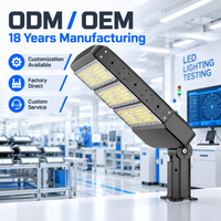 Lampadaire LED 300W avec dissipateur thermique en nid d'abeille, conception modulaire, étanche IP67, pour projets de voirie urbaine, autoroutes et parkings