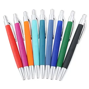 قلم حبر جاف بلاستيكي مع شعار مخصص هدية للأعمال الترويجية قلم حبر جاف للفنادق شعار يمكن تخصيصه