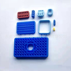 Sellos de silicona autolubricantes impermeables personalizados para arneses de cableado de nueva energía, impregnados con aceite de alta resistencia - Product Image 3