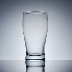 Bicchieri da <span class=keywords><strong>Birra</strong></span> in Vetro Bianco Soffiato a Macchina, Campione Gratuito, Vendita all'Ingrosso, Bicchieri da 20 oz a Forma di Tulipano con Logo Personalizzato - Product Image 3