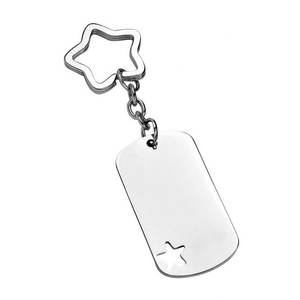 Llaveros y Mosquetones Promocionales con Forma de Estrella Rectangular y Diseño Único para Personalización y Marca - Product Image 1