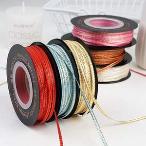 Signet de ruban de soie de polyester de 3mm à bord doré <span class=keywords><strong>double</strong></span> face fait à la main solide rouge mince ruban arc décoratif bricolage pour rubans cadeaux - Product Image 3