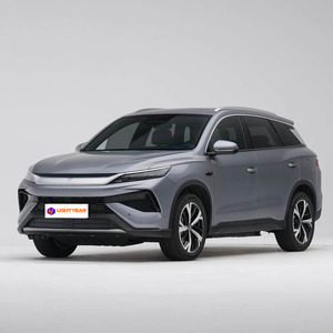 Stock disponible : BYD Song Pro, SUV familial compact, élégant, hybride rechargeable, automobile pour usage privé - Product Image 1
