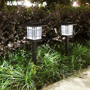 Lámpara Solar para Jardín Xinyao, Lámpara Decorativa para Exteriores, Impermeable, para Césped, Camino, Patio y Jardín - Product Image 2