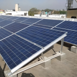 Structures de montage pour <span class=keywords><strong>panneaux</strong></span> photovoltaïques <span class=keywords><strong>sur</strong></span> <span class=keywords><strong>toit</strong></span> <span class=keywords><strong>plat</strong></span> avec fondation en béton de ciment Solution solaire - Product Image 1