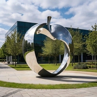 Statue de pomme moderne en acier inoxydable ajouré, sculpture de fruit en métal poli miroir pour pavillon sur le thème de l'innovation, parc technologique