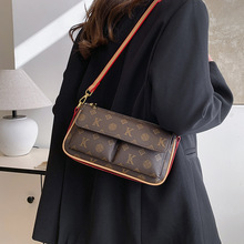 Bolso de Hombro de PU de Lujo para Mujer, de Marcas Famosas, Nuevo, Estampado y Personalizado, para el Uso Diario, con Cadenas para Llevar Bajo el Brazo - Product Image 5