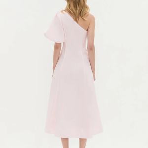 Robe midi asymétrique pour femmes |   Rose pastel avec motifs floraux sur le corsage et les épaules - Product Image 2