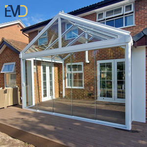 Villa au design moderne de style contemporain, en aluminium, avec un jardin arrière et une structure en verre pyramidale en verre trempé - Product Image 6
