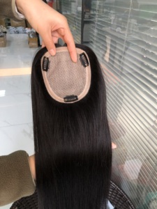 Volumateur pour Femme en Cheveux 100% Humains Véritables avec Base en Soie, Cheveux Vierges à Cuticules Alignées, Dessus en Soie - Product Image 4