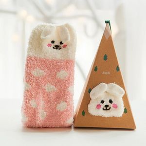 Chaussettes de Noël à motif animal mignon, cerf, cadeau, chaussettes en velours corail 3D moelleuses, épaisses et chaudes pour l'hiver, pour femmes, cadeau du Nouvel An, chaussettes avec boîte - Product Image 4