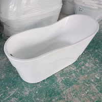 Baignoire autoportante en acrylique blanc au design moderne et simple Baignoire autoportante à surface solide personnalisée pour bain à remous d'hôtel
