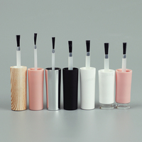 Flacons noirs de 10 ml en verre rose UV personnalisés de haute qualité pour cosmétiques, vernis à ongles, huiles essentielles, avec bouchon rose et pinceau