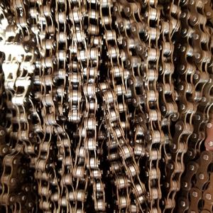 Cadena de Bicicleta Amarilla de 12000 Eslabones, 1 Velocidad, Metal Resistente para Vehículos Eléctricos y Maquinaria Agrícola - Product Image 3