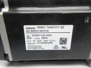 R88M-1M40030T-S2 200VAC 2.5A ซีรีส์ R88M 400W 3000rpm มอเตอร์แบบมีตัวเข้ารหัสแบบ Absolute สำหรับ PLC - Product Image 3