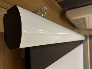 Vente en gros Wupro 100 pouces gris cristaux <span class=keywords><strong>écran</strong></span>s <span class=keywords><strong>de</strong></span> <span class=keywords><strong>projection</strong></span> déroulants contrôle intelligent doux PET CLR <span class=keywords><strong>écran</strong></span> <span class=keywords><strong>de</strong></span> projecteur <span class=keywords><strong>motorisé</strong></span> électrique - Product Image 5