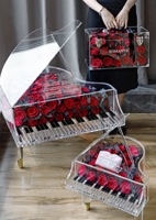 Luxueuze acryl piano bewaardoos met roos ornament voor de eerste akkoord-eternity flower gift Valentijnsdag Kerstmis housewarming