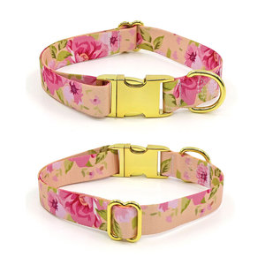 Collar para Perro con Diseño Floral, Ajustable, Cierre de Hebilla de Poliéster, Estilo Elegante para Perros en Todas las Estaciones - Product Image 1