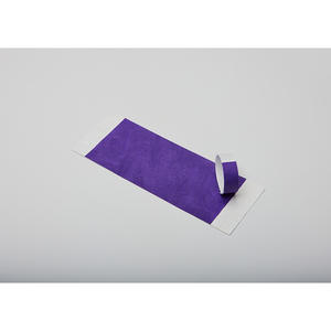 Impresión de texto personalizado para branding y control. Pulseras de TYVEK de color sólido de 19 mm (3/4 pulgadas) para seguridad. - Product Image 3