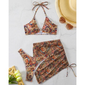 ผู้ผลิตชุดว่ายน้ำ รับสั่งทำโลโก้พิมพ์ลาย ชุดบิกินี่แบบดันทรง โลโก้ด้านหน้า เสื้อยืด มินิบิกินี่ ชุดเซ็กซี่สามชิ้นสำหรับผู้หญิง - Product Image 1