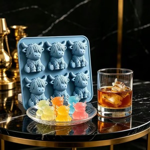 Molde de silicona para cubitos de <span class=keywords><strong>hielo</strong></span> con forma de vaca Highland, divertido molde 3D de vaca Highland, lindos moldes de animales, novedosos moldes de vaca para Pascua - Product Image 2
