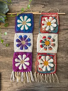 Ensemble cadeau d'entreprise : <span class=keywords><strong>Tapisserie</strong></span> murale rétro fleurie multicolore tie-dye faite main au crochet pour chambre bohème, décoration arc-en-ciel bohème - Product Image 5