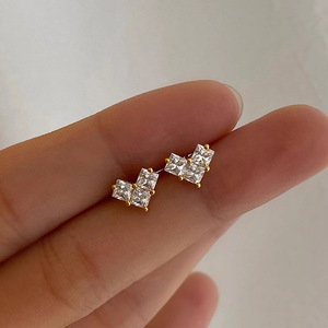 Orecchini a Perno Geometrici a Forma di Cuore e Quadrato per Donne, Gioielli Semplici e Dolci per Uso Quotidiano - Product Image 5