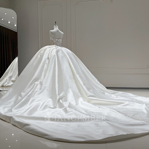 Robe de mariée romantique ivoire Xx111 avec col ras du cou orné de cristaux, robe de bal en satin et appliques en dentelle pour cérémonie religieuse formelle Jancember - Product Image 2