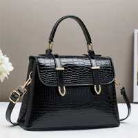 Sac à main rond noir élégant pour femme, mini sac à bandoulière de créateur, sac compact élégant à porter en bandoulière, utilisation quotidienne, style moderne