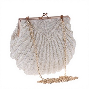 <span class=keywords><strong>Borsa</strong></span> Clutch Artigianale con Perline e Conchiglie, Motivo <span class=keywords><strong>a</strong></span> Ventaglio, <span class=keywords><strong>Mini</strong></span> <span class=keywords><strong>Borsa</strong></span> <span class=keywords><strong>da</strong></span> <span class=keywords><strong>Sera</strong></span> con Ricamo di Perle per Matrimoni e Feste - Product Image 3