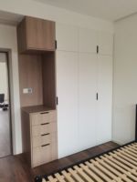 Meuble de chambre moderne sur mesure, armoire extensible en bois avec penderie, nouveau design pour rangement de vêtements