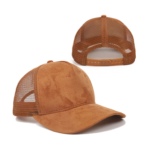 Casquettes de baseball trucker en daim à 5 panneaux personnalisées en gros, casquettes noires de haute qualité avec logo brodé - Product Image 3