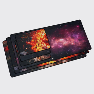 แผ่นรองเมาส์สำหรับเล่นเกมมืออาชีพ 900x400 มม. พื้นผิวผ้ากันน้ำ ทนทานสูง พร้อมฐานยางกันลื่น - Product Image 1