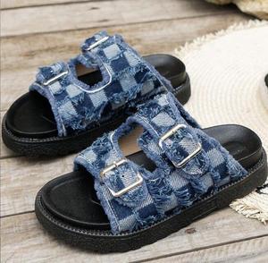 Ciabatte estive con suola spessa moda moda abbigliamento esterno nuovi sandali Slip-On con fibbia in Denim di grandi dimensioni per donna - Product Image 3