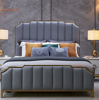 Lit Double en Cuir de Luxe en Bois avec Acier Inoxydable Doré – Offre Spéciale pour Maison, Hôtel, Appartement, Chambre à Coucher