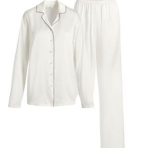Conjunto de Pijamas de Seda Satinada para Mujer, Talla Grande, con Logotipo Bordado Personalizado, de Lujo, para Verano - Product Image 1