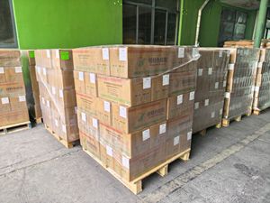 กาวร้อนละลายสีเหลืองใส แรงยึดติดสูง สำหรับถุงส่งของ กาวร้อนละลาย PSA - Product Image 5