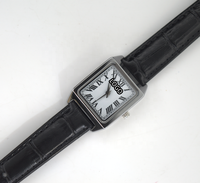 Montre homme personnalisable en acier inoxydable, mouvement quartz, bracelet en cuir, décorations gothiques à pointes carrées, 41 mm, chiffres romains, logo personnalisé