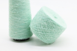 도매 15NM/1 긴 머리 모헤어 15% 아크릴 45% 나일론 30% 폴리에스터 10% 양모 혼합 원사 뜨개질 양모 염색 원사 - Product Image 6