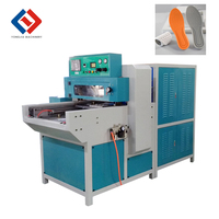 Machine de soudage et de découpe haute fréquence de type empilable pour matériaux de chaussures et semelles