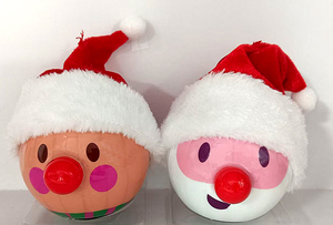 Ornements de Noël en mousse 3D avec personnage de dessin animé et chapeau de Père Noël en peluche - Décoration d'arbre ludique - Product Image 4