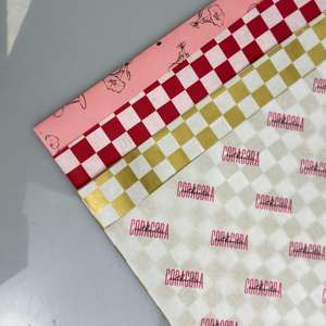 Papel de Envolver de Color Rosa Personalizado para Ropa y Regalos, Material de Pulpa Recubierta con Impresión de Logotipo de Marca para Empaque - Product Image 4