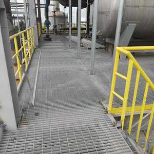 Grille <span class=keywords><strong>en</strong></span> acier anti-corrosion sur mesure pour système de drainage, couvercle de tranchée et utilisation <span class=keywords><strong>en</strong></span> construction extérieure - Product Image 4